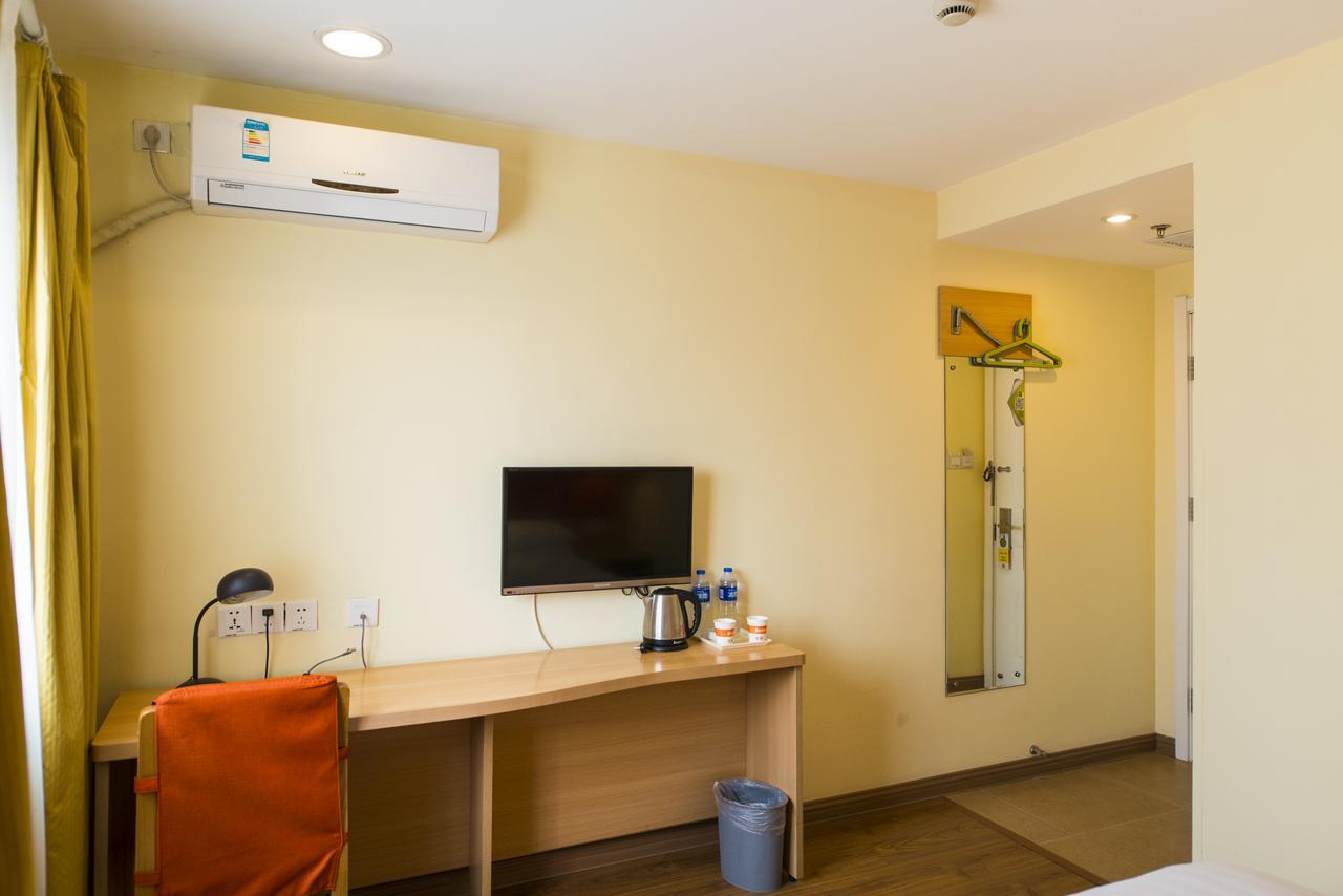 Home Inn Shanghai Century Park Exterior foto